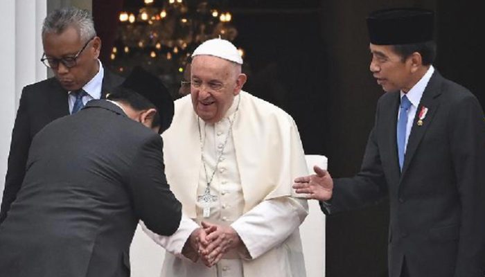 Salam Hangat Prabowo untuk Paus Fransiskus, Pertemuan Diplomatik di Istana Negara
