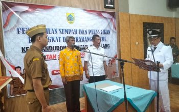 Dilantik di Karangmoncol, Kades Paung Tegaskan Profesionalisme dan Transparansi Perangkat Desa