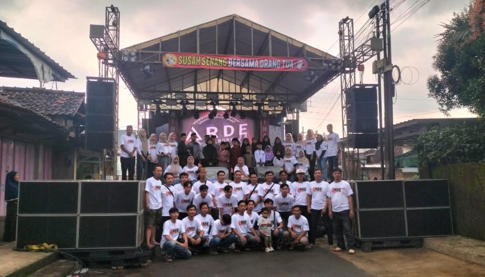 HARU DI BULAN FITRI, ARDE SEMINGKIR SANTUNI 19 ANAK YATIM