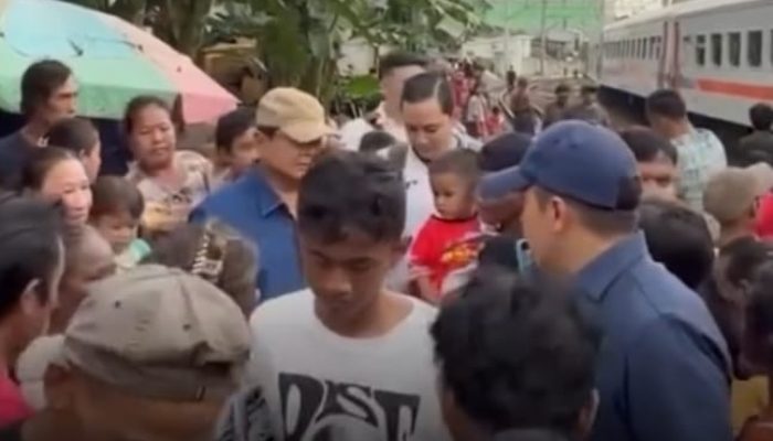 Presiden Prabowo Subianto Tinjau Bantaran Rel Kereta Api Pasar Senen, Pastikan Penyediaan Hunian Layak bagi Masyarakat
