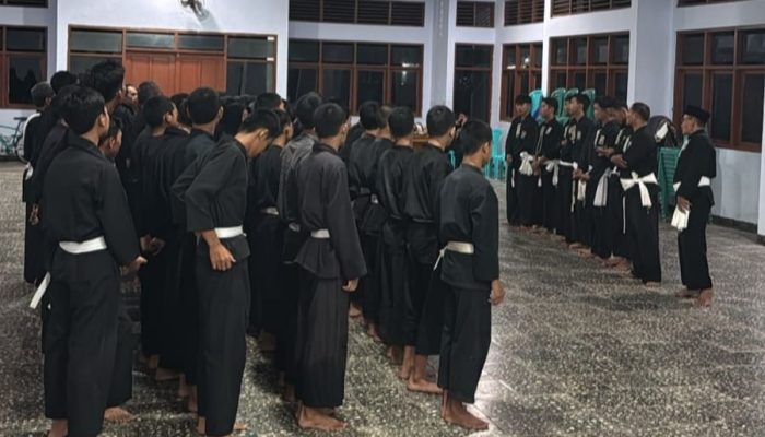 PSHT Cabang Pemalang Pusat Madiun Perkuat Pembinaan Mental Melalui Latihan Sabuk Putih