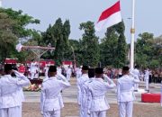 Parade Surya Senja di Alun-alun Pemalang Berlangsung Khidmat, Merah Putih Diturunkan dengan Penuh Kehormatan