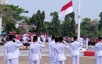 Parade Surya Senja di Alun-alun Pemalang Berlangsung Khidmat, Merah Putih Diturunkan dengan Penuh Kehormatan