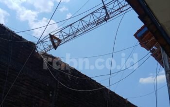 Tower Milik Dukcapil di Kecamatan Bantarbolang Ambruk,Tak Ada Korban Jiwa
