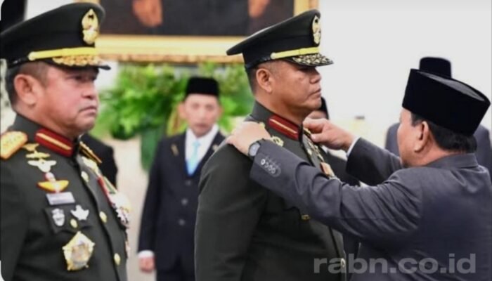 Presiden Prabowo Lantik Tandyo Budi sebagai KSAD dan Maruli Simanjuntak sebagai Wakil Panglima TNI